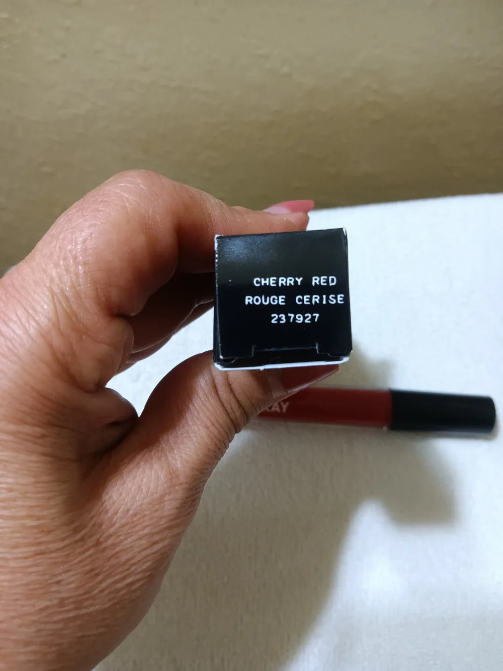 Mary Kay Lip Gloss - Rich Red Shine